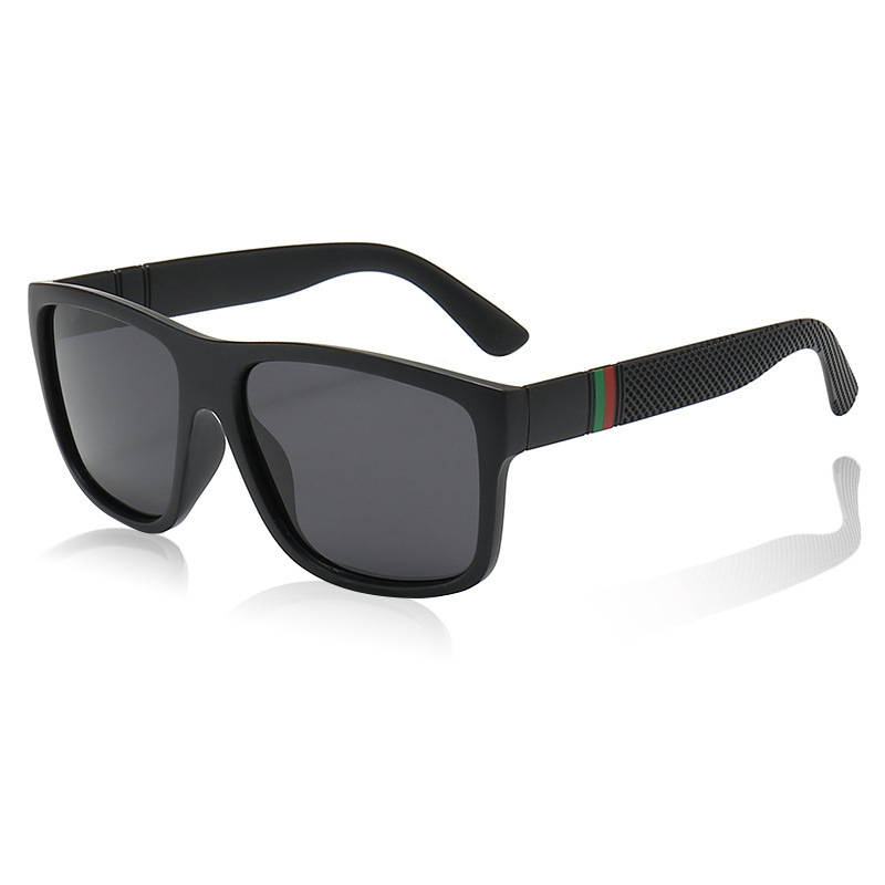 Yinfeng Polarized Sunglasses, Sunglasses for Men and Women, High end Appearance, Small Face, Special for Driving, Sunscreen and UV Protection - black frame black and gray film