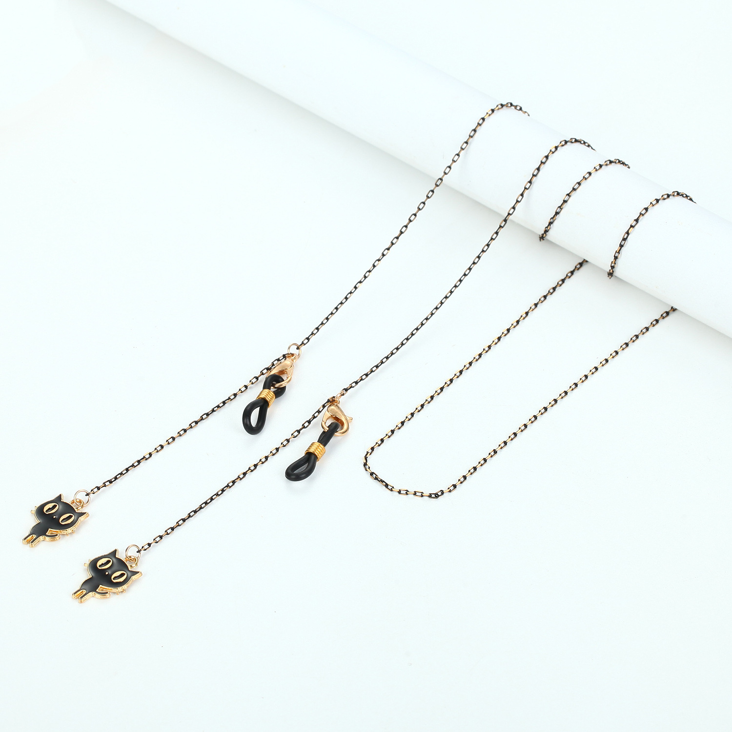 New Cross border Metal Glasses Chain from Europe and America, Hexagram Moon Seahorse Sunglasses Chain, Black Pendant Glasses Chain - 1 # Color 70CM Cat