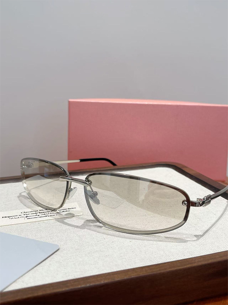 M家A50S浅色墨镜女25早春银灰太阳镜老钱风千禧辣妹水银镜片时尚 - 银灰水银