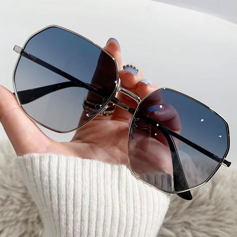 New Korean Fashion Large Frame Sunglasses for Men's Personality Polygonal Metal Sunglasses for Women's Driving Fishing Sunshade Glasses - Silver frame blue sheet
