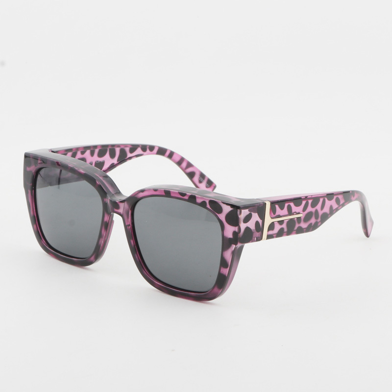 时尚跨境新款套镜品质偏光太阳镜户外驾驶防紫外线欧美爆款墨镜 - 紫斑框灰片