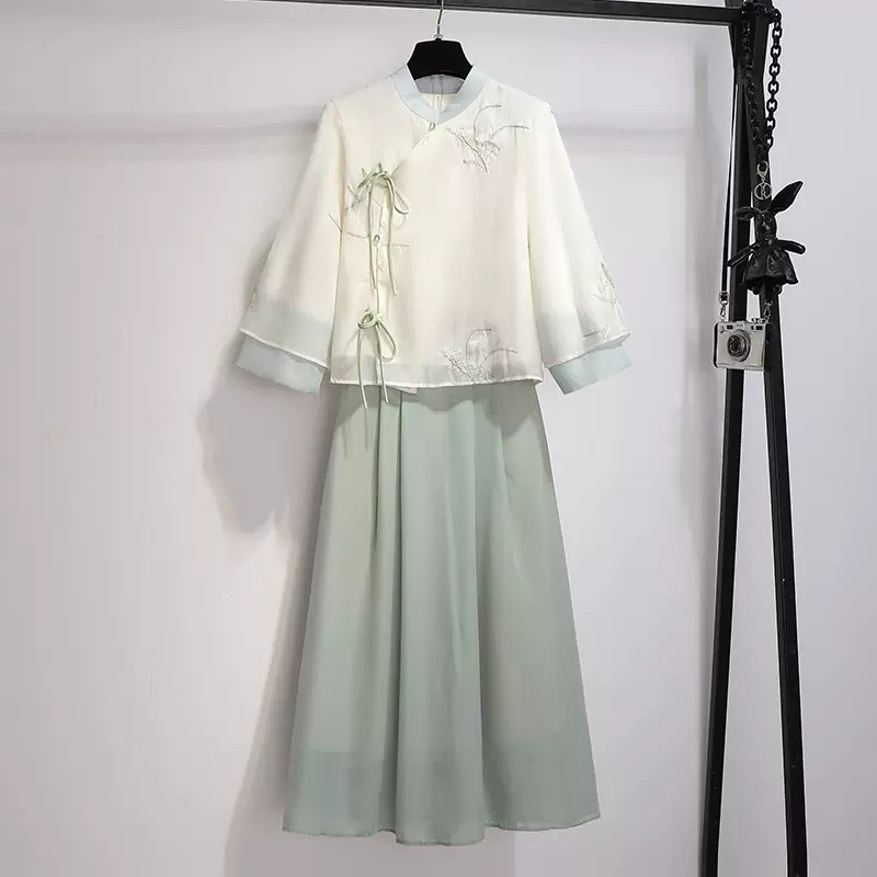 C9L Новый китайский улучшенный костюм Платье Весенняя одежда Женщины 2026 Новый год - Абрикосовый костюм/S (80 - 100 Китайский джин (1 джин=0,5 кг))