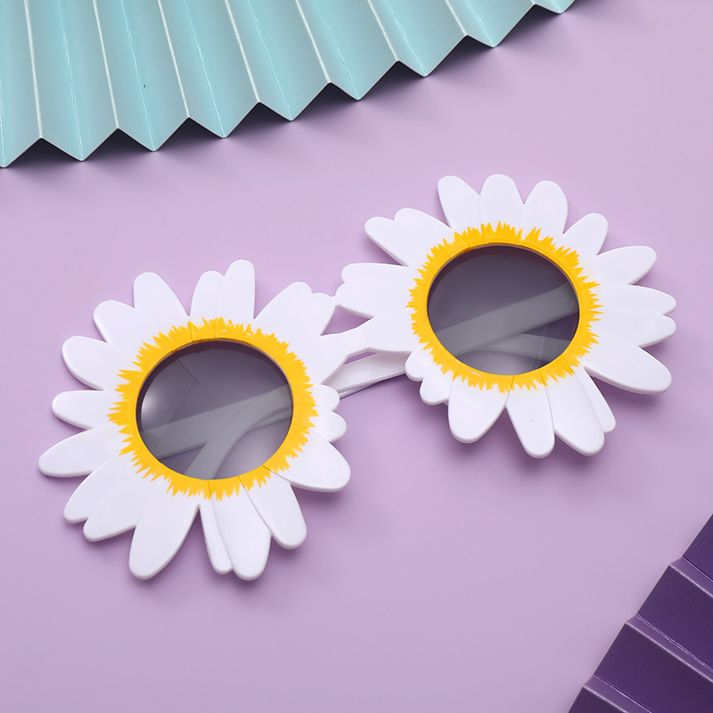 太阳花眼镜搞怪儿童女孩男宝拍照道具向日葵雏菊墨镜生日创意派对 - 雏菊白黑镜