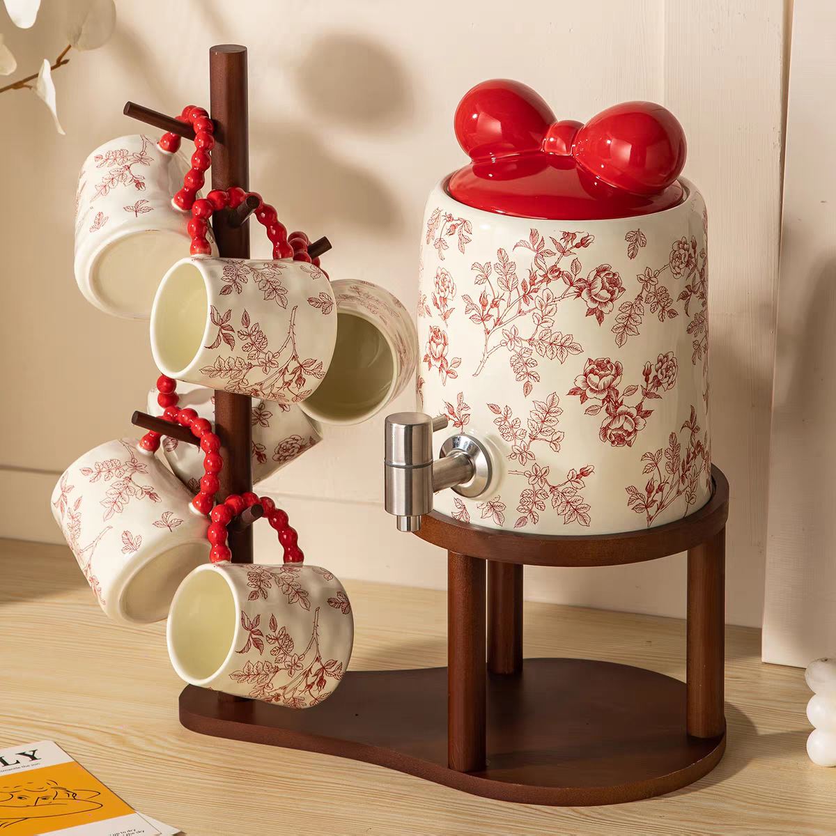 Ретроцветковый керамический холодный чайник большой вместимости - Красный бант, красный поэтический цветок, керамический чайник с холодной водой, 6 чашек./Керамическая бочка 2500 мл, водяная чашка 200 мл