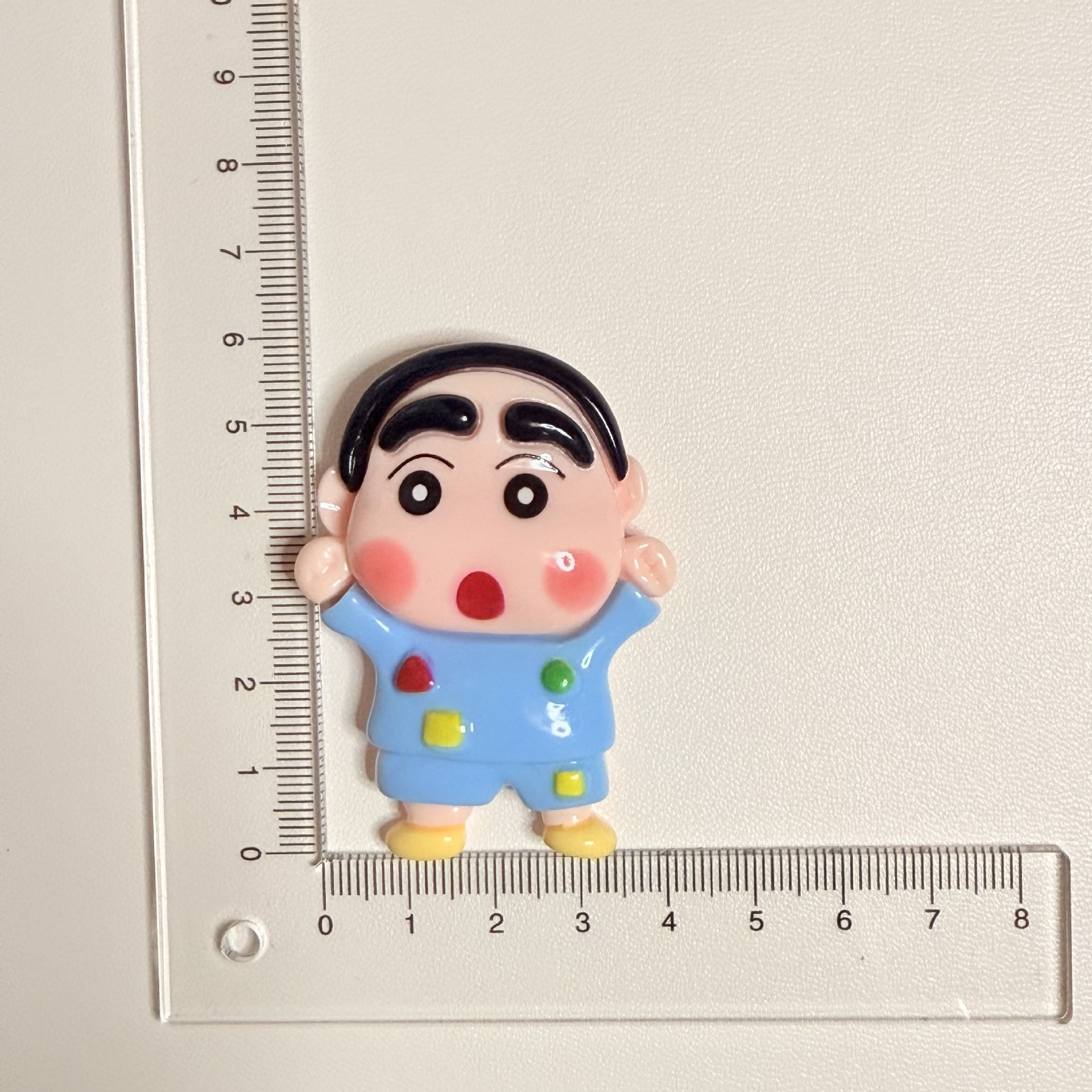 工厂直销大卡蜡笔小新树脂配件diy手工发夹手机冰箱贴钥匙扣批发 - 睡衣小新