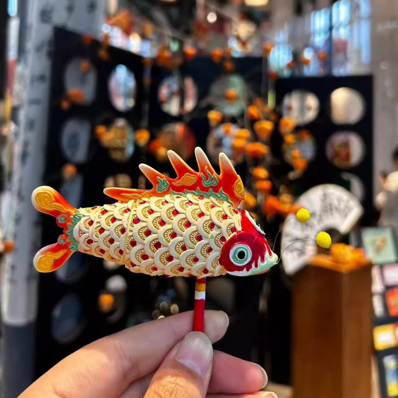 Подарки в честь праздника Хуаншань вокруг подарков коллекция холодильников наклеивание рыбных фонарей Вэньчжуаньхой может быть сверхсветовым мемориалом - Рыбные фонари в Хуэйчжоу