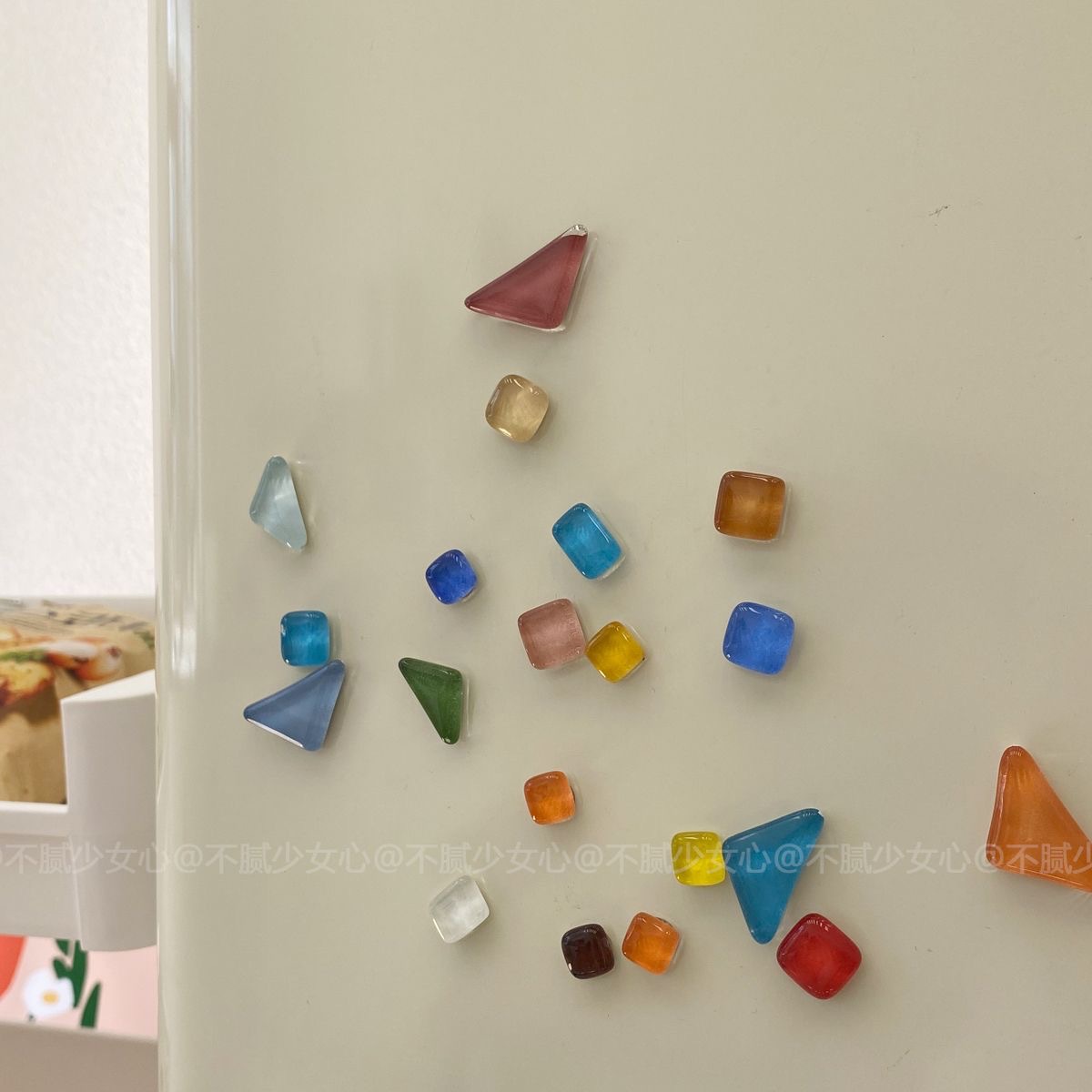 Скандинавский ветер нерегулярный геометрический холодильник с высоким цветом стеклянная графика магнитный холодильник сообщение магнитная наклейка - Нерегулярные наклейки холодильников случайные (1 / насыпь)