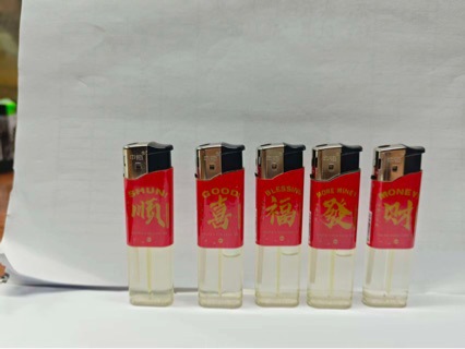 Пламя 308 Полупаковочная бумага пластмассовая зажигалка - 308 Полупаковок бумаги Цветной фрахт Связаться с клиентом Изменить/Две тысячи.