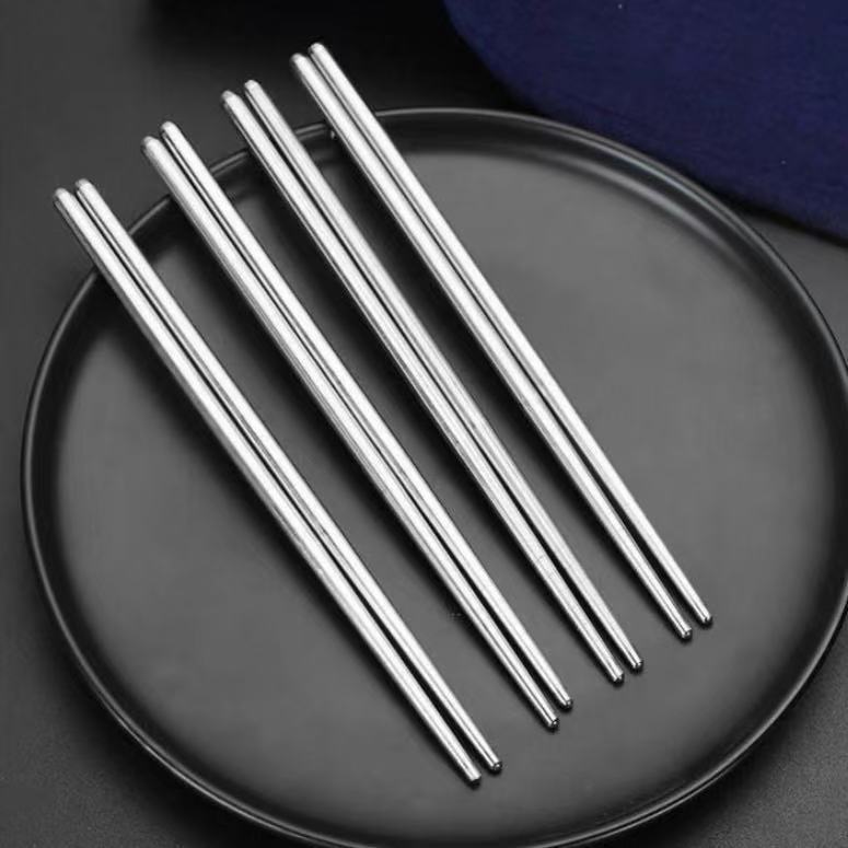 Школьники на свежем воздухе палочки для еды набор вилка ложка набор из трех палочек для еды набор из ложки портативный простой посуда из нержавеющей стали - Палочки для еды (18CM круглые палочки) 1 пара