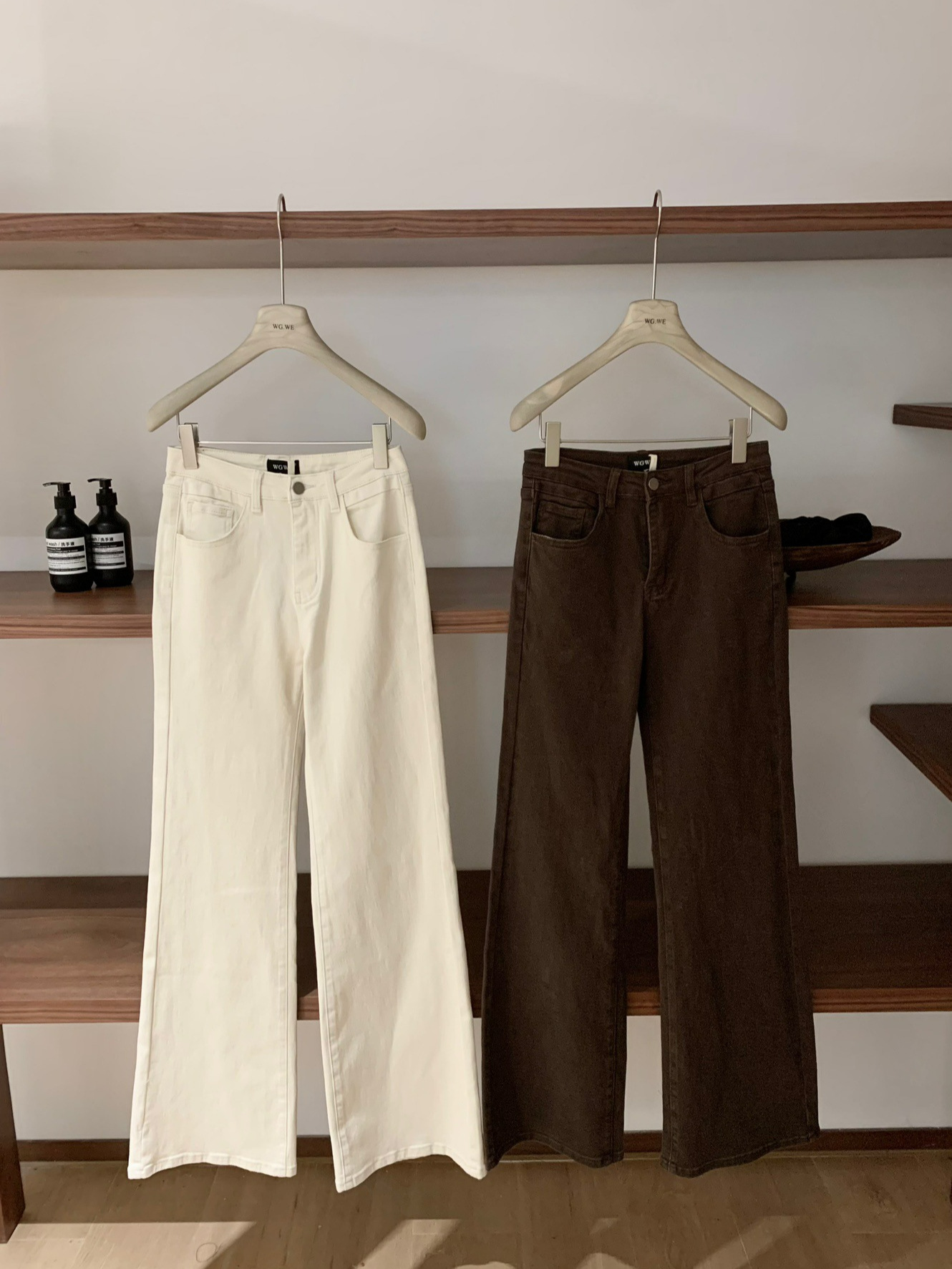 WGWE7307 13 строк Женская одежда Осенью 2025 года Новые модные белые джинсы с широкими ногами - бежевый/S