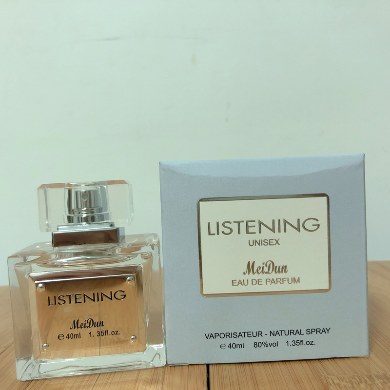 Майтон слушает мужские духи одеколона, женские легкие ароматы, женские свежие цветы, фруктовые ароматы 958 свежие и прочные - Белая бутылка 40 мл.