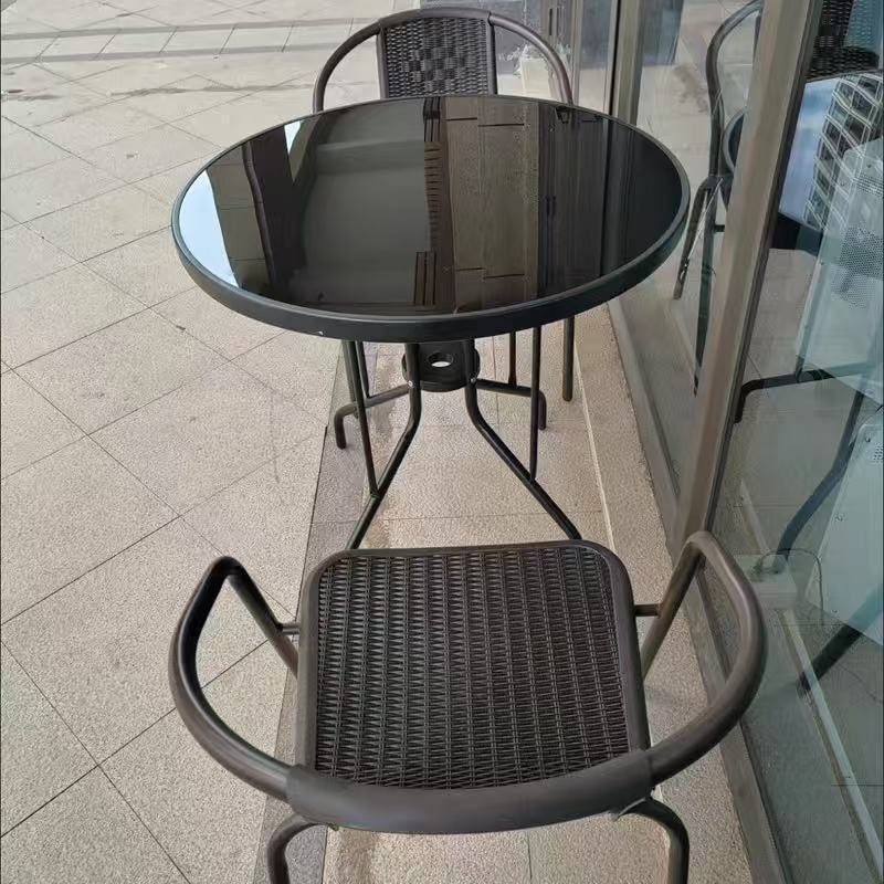 Отдых во дворе, столы и стулья под открытым небом, водонепроницаемые солнцезащитные сады, чай во дворе, складной чай, небольшой балкон. - 80 Черный круглый стол + 2 кресла