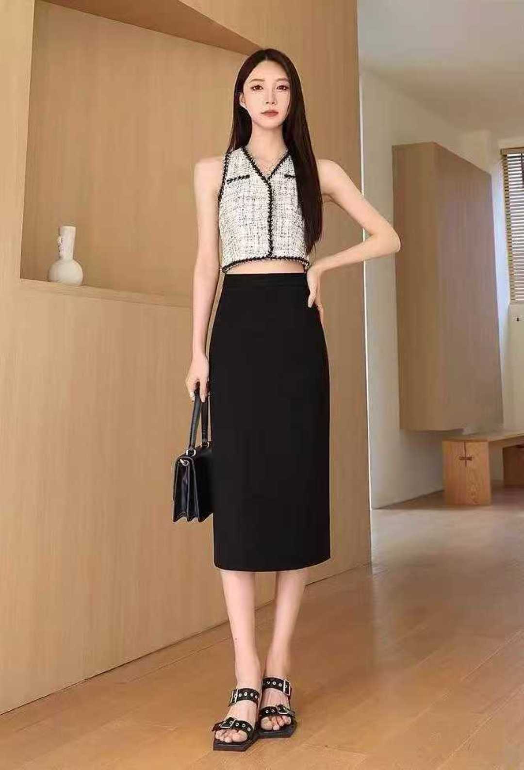 [Луна]: 5.5.8 очистить 130 единиц (без разделения товаров) [Луна]: костюм темперамент пригородный отдых бюстгальтер [Луна]: S - XL, независимая упаковка [Луна]: сзади разрез боковой молнии