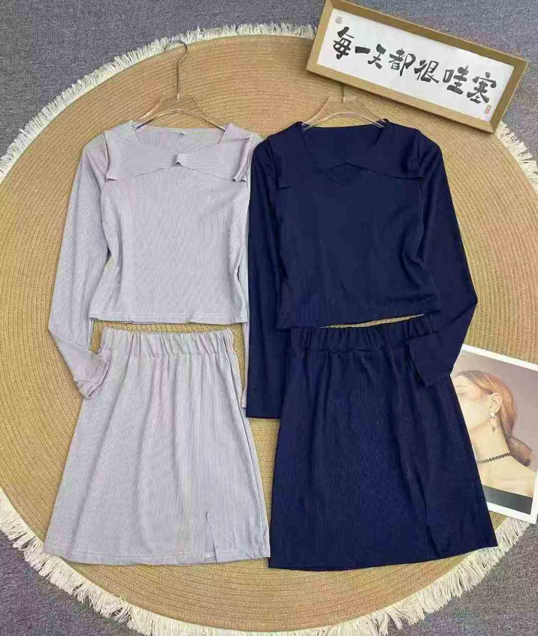 Чисто - цветные наборы для отдыха 177 комплектов 7.8, ткань удобная и высокая эластичность, ажурный дизайн, юбка натянутая талия, разветвленная под раскладушкой, кодовое число 1 - 4 ярда (S - XL), отдельная упаковка, модельный рисунок только для справки