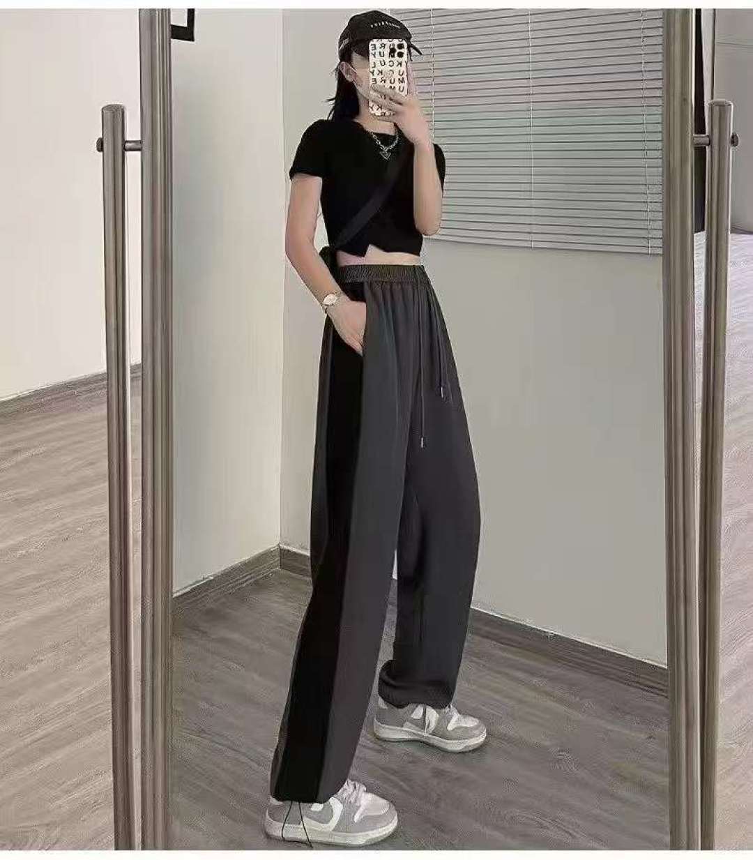 [Луна]: 7.8 Чистая 1069 [Луна]: Модное соединение, ударяющее по цвету, широкие ноги, две ноги, одетые в рекреационные брюки с веревкой [Луна] 2: 2 - 7 (эластичная) независимая упаковка [Луна]: новая грузовая подвеска имеет вес качество ️