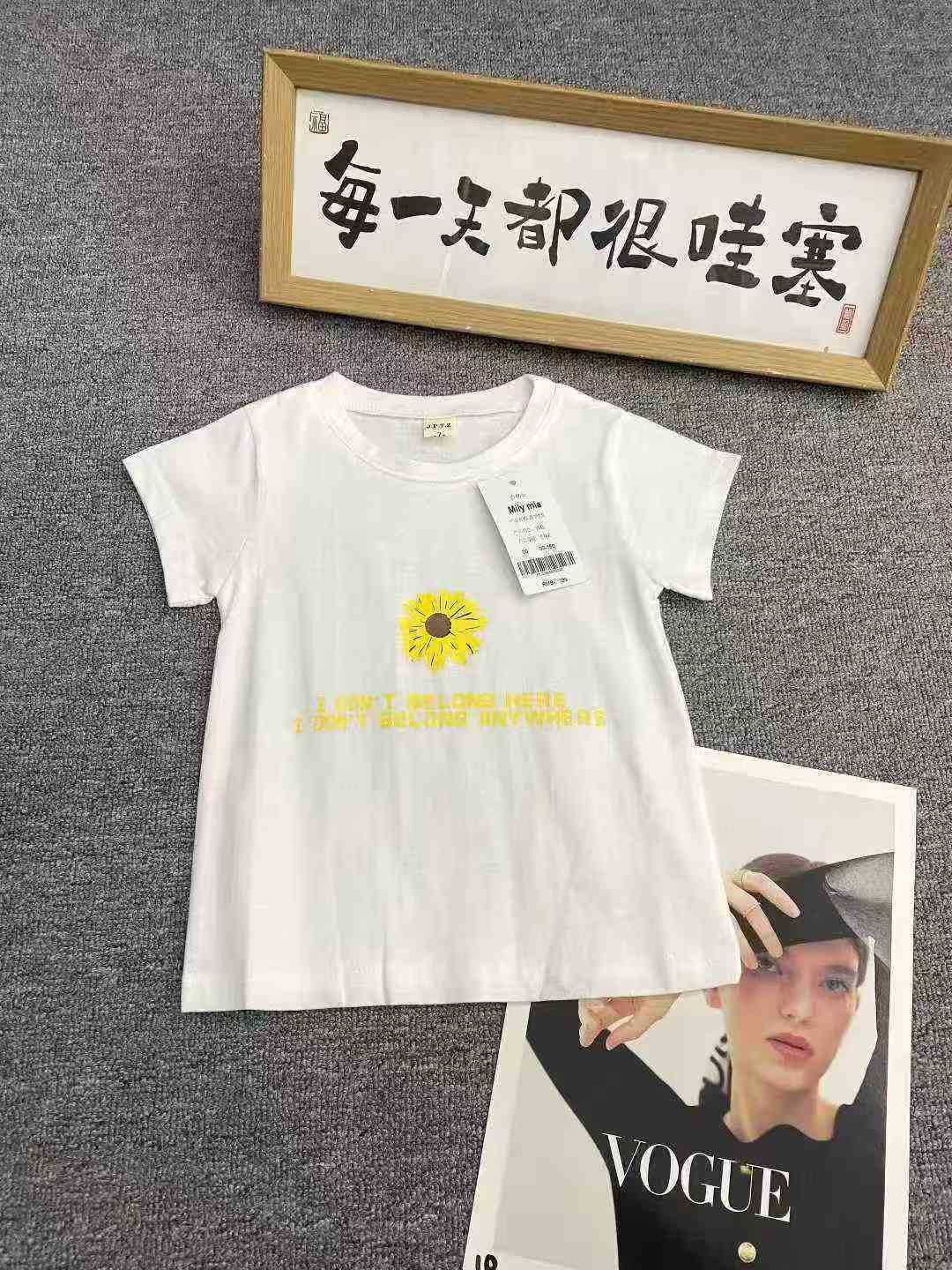 Хлопковая детская одежда короткие рукава 56 шт. 5.9, ткань удобная и воздухопроницаемая, рисунок принт, кодовое число 90 - 160 ярдов, отдельная упаковка, модельный рисунок только для справки