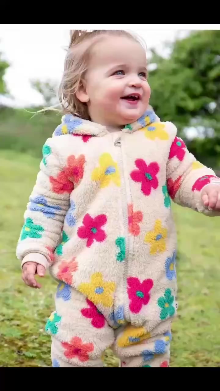 Детский коралловый бархатный лазаный костюм около 800 штук, маленький целый пояс с дюжиной разных предметов, размер 0 - 3 лет, независимая упаковка, товары чистые и аккуратные, полная цена благосостояния 5,8 юаней