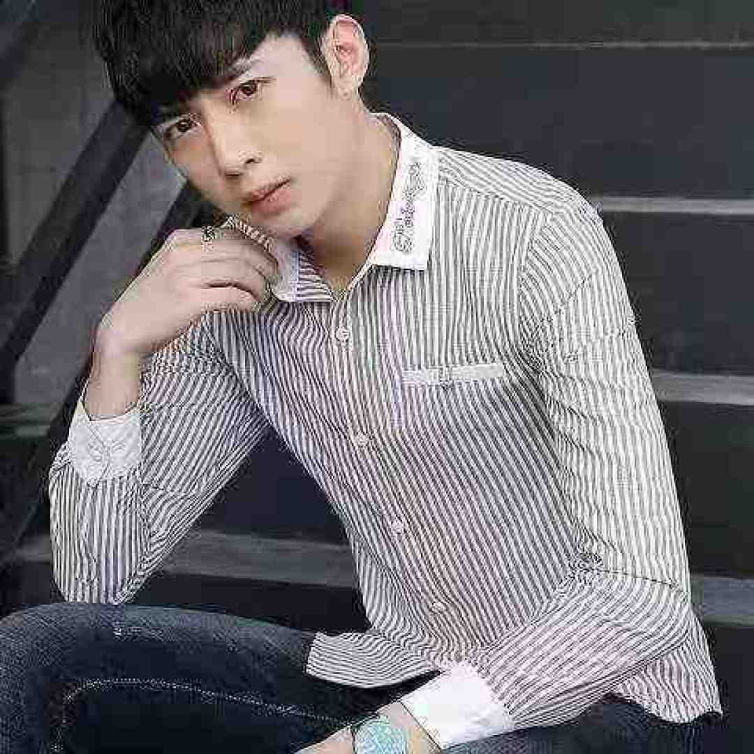 Очистить 7.8 мин. ➕ 1 Полосатая рубашка Мужской бизнес - тренд с длинными рукавами Осенний корейский ремонт Красивая молодая рекреационная белая рубашка Мужская одежда, количество 813 штук, номер M - 2XL, независимая упаковка, товары чистые и красивые.