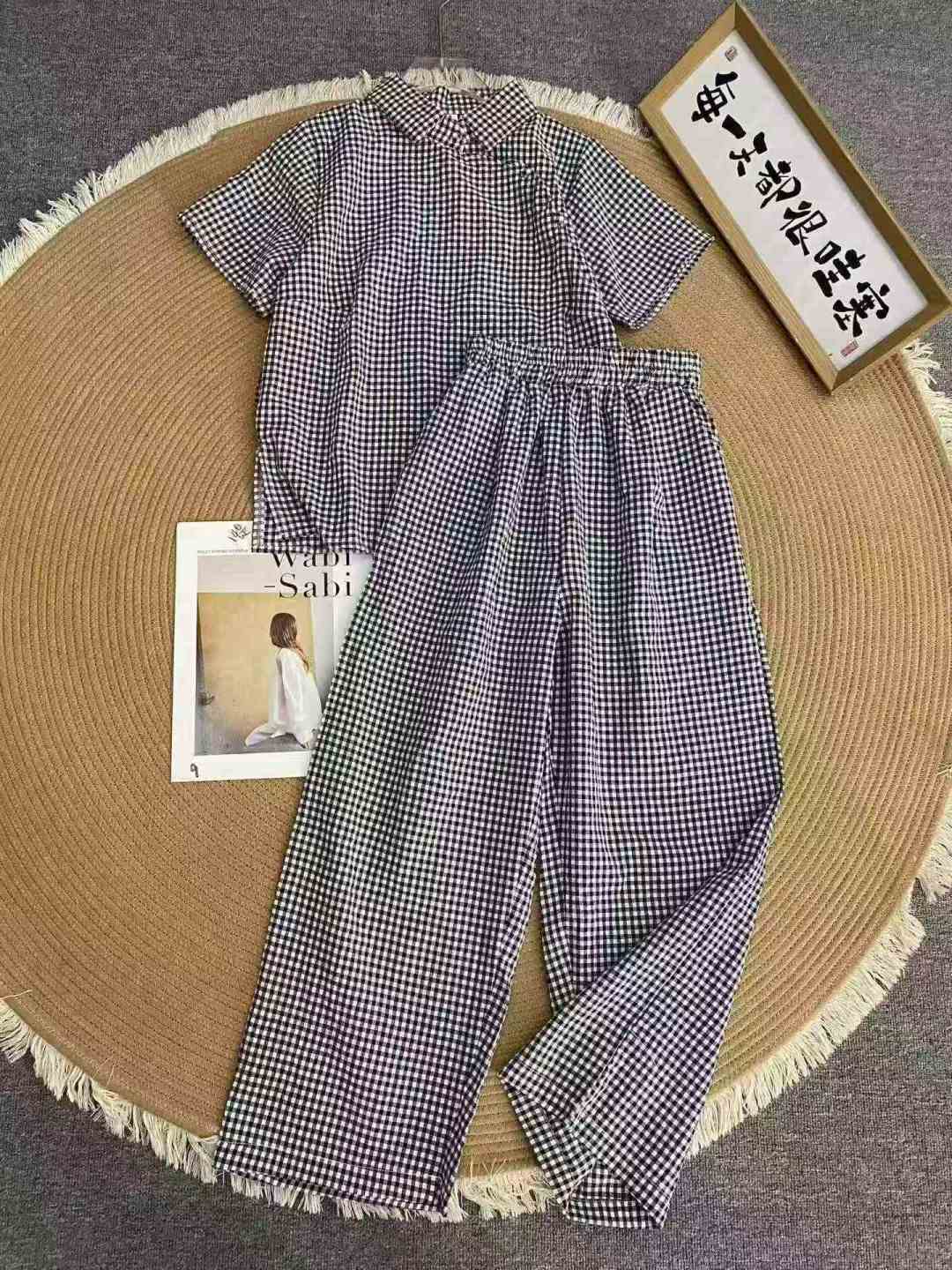 Кассет для досуга 68 комплектов 9.5, дизайн наклонной пряжки лацкана, вилка под раскладушкой, брюки натянутой талии, есть карман, номер кода 1 - 4 ярда (S - XL), независимая упаковка, модельная карта только для справки