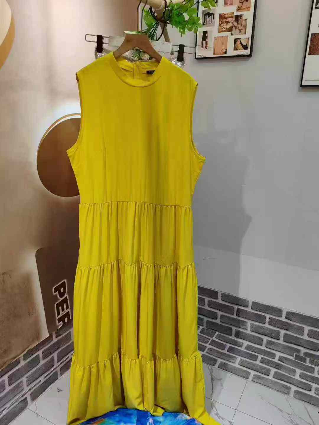 Внешнеторговое платье большой длины, чистое 9,8 ярда число S - 4XL, количество около 560 штук, все большие и длинные 110cm - 140cm, более 1 метра 2, есть челночная ткань, резьбовая ткань, молочная шелковая ткань, небольшая цельная серия, абсолютная цена высокого распределения ➕ Один.