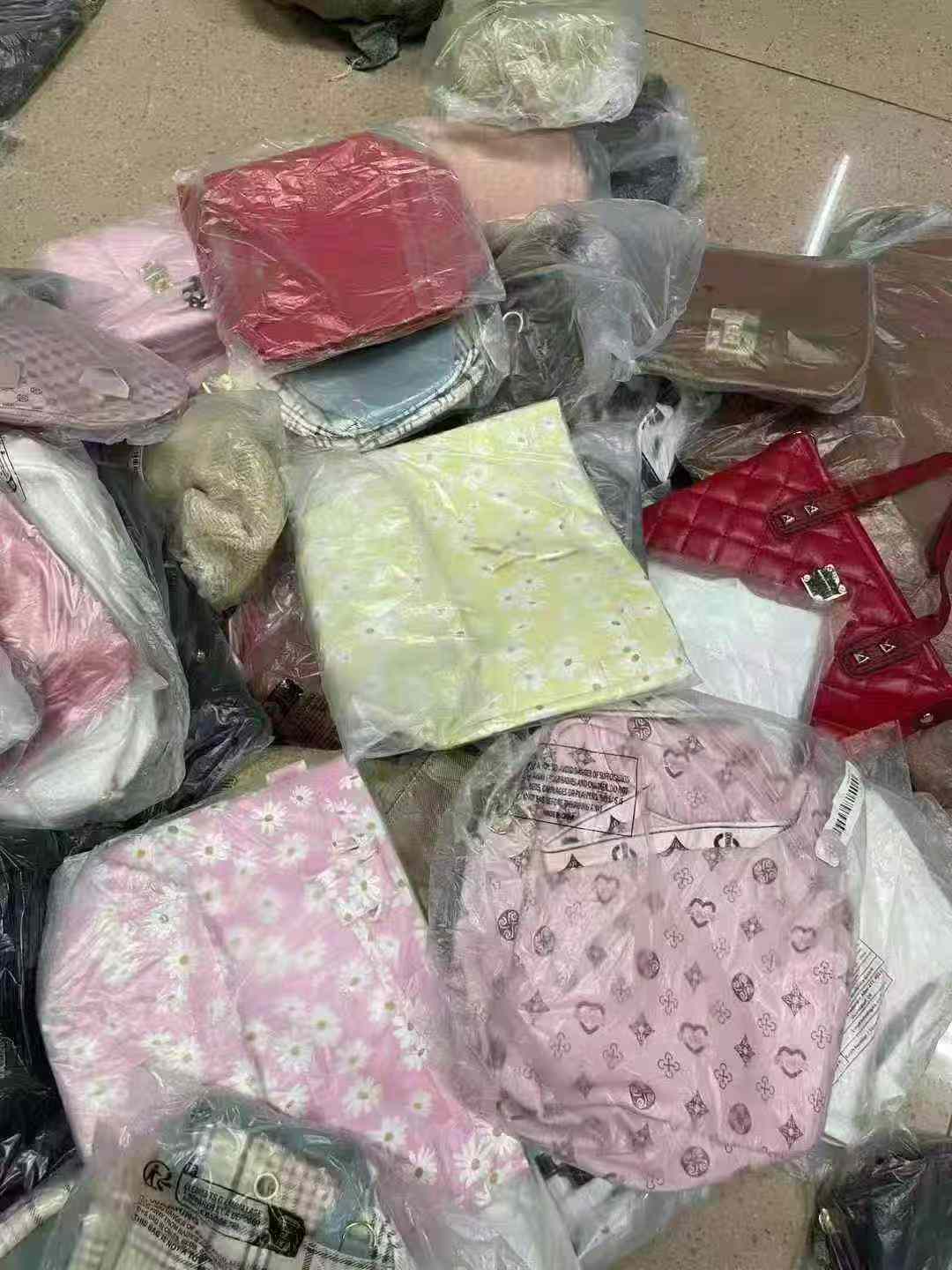 ☕ ️ Сборка шкафов 50 000 упаковок для женщин Разные сумки Обработка 5.8100 Более 6,8 моделей, отдельная упаковка