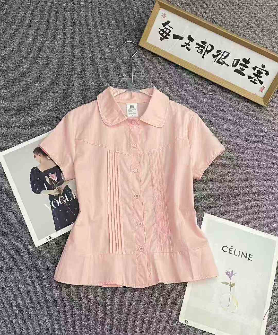 Корейская серия Сладкая розовая рубашка с короткими рукавами 595 шт. 7.8, кукольный воротник, дизайн складок, задний воротник к плечу, качество, кодовое число 1 - 4 ярда (S - XL), отдельная упаковка - S