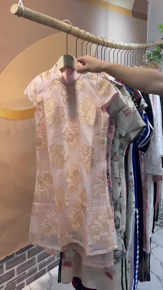 Полная очистка 18,8 юаней / шт. 1100 шт. Супер непобедимый потолок национального плаща ветра, видео небольшая целая лента немного запутанная, все независимые упаковочные ленты с влагонепроницаемой бумагой, завернутые в подвеску, код XS - 2XL, который взял, кто разбогател!