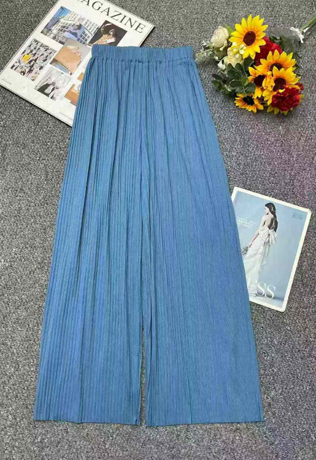 Летний новый сетчатый красный ретро - ледяной шелк плавно скользит вниз, чтобы почувствовать расслабленную талию и широкие ноги брюки для отдыха, независимую упаковку, количество заводских новых кодов 2 - 5 ярдов (эквивалентно коду M - 2XL) около 100, полная очистка 6,9 юаней сверхдешевая секунда!