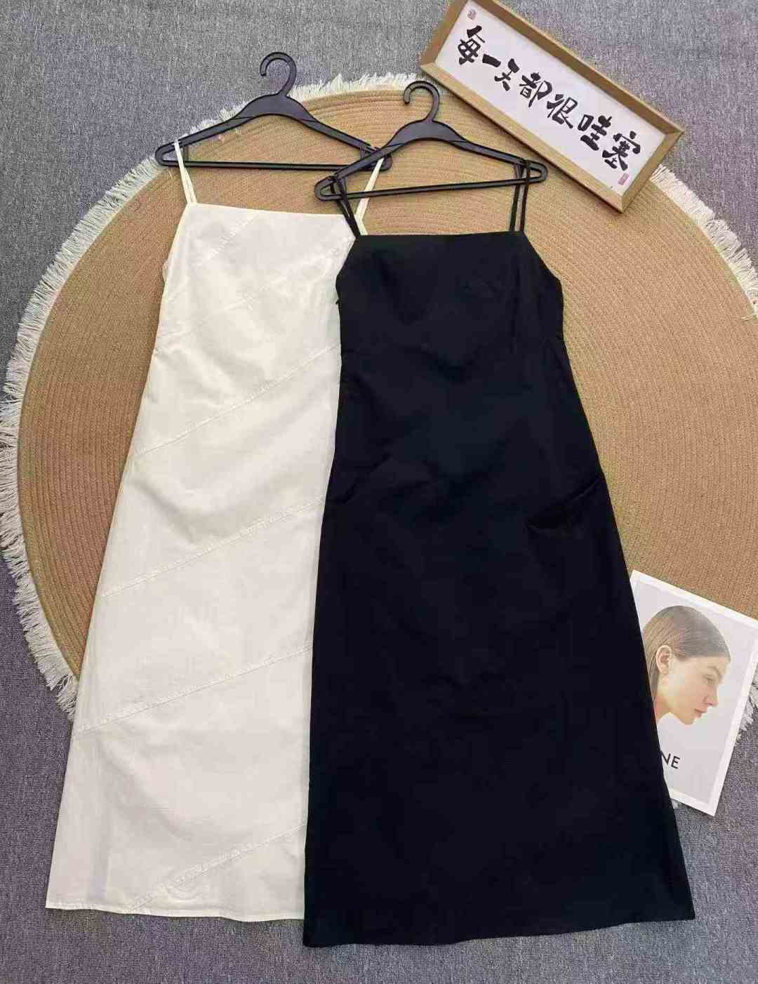 Конструкция Чувствительная рабочая подвеска юбка 193 шт. 12.5, ткань удобная, версия, работа, футеровка, вилка дизайна, боковая молния - молния, плечевой ремень регулируемый, код номер SM, отдельная упаковка с вешалкой пылезащитный мешок с подвеской