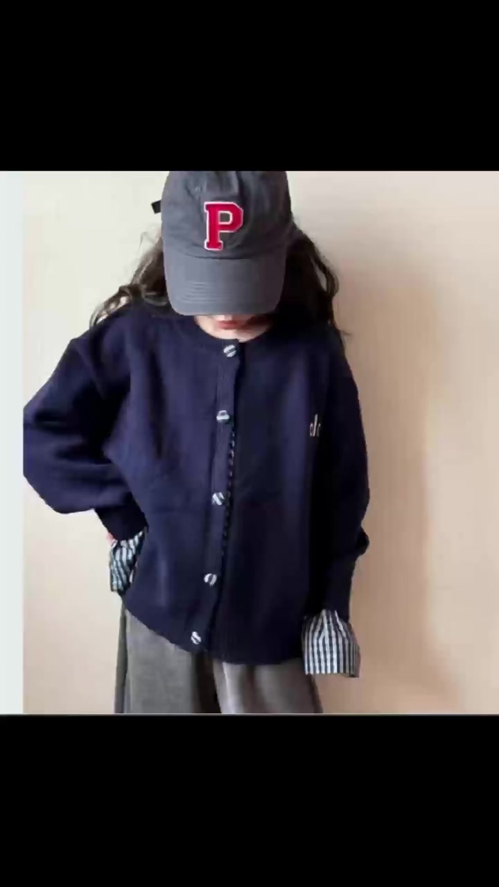 Видео 1: Shangxin Quanqing: 7.8 Один бренд корейская версия Yangzhe для мужчин и женщин детская одежда с сердечником трикотажный свитер блузка, [любовь] около 1050 штук, основной видеопрокат, небольшая целая лента с примесью, небольшое количество разновидностей, кодовое число 80 - 140, носить 1 - 10 лет, оригинальная упаковка фабрики ️ дефекты, [666] физический магазин высокого качества, суб товар плюс один