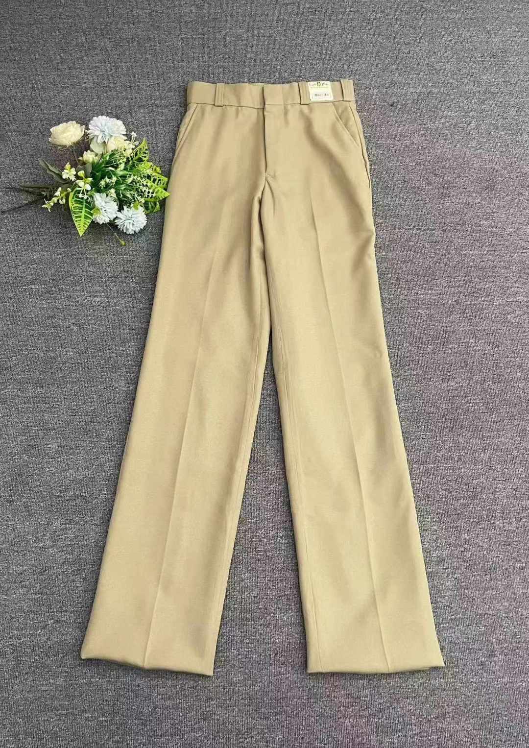 Teng склад, убыток, чтобы закрыть 1650 внешнеторговых костюмов брюк. Фото, качество рабочей ткани очень хорошее. Перечень крупных товарных кодов показан на рисунке ниже. Полностью 5