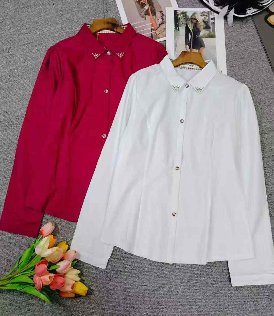 Эта горячая воротник профессиональная рубашка, 850 штук, пригородная / рабочая одежда может носить, вино красного / черного / белого классического цвета небольшой полный набор независимых упаковок ремонт тела является тонким, не выбирает фигуру, 7,8 сорт + 1