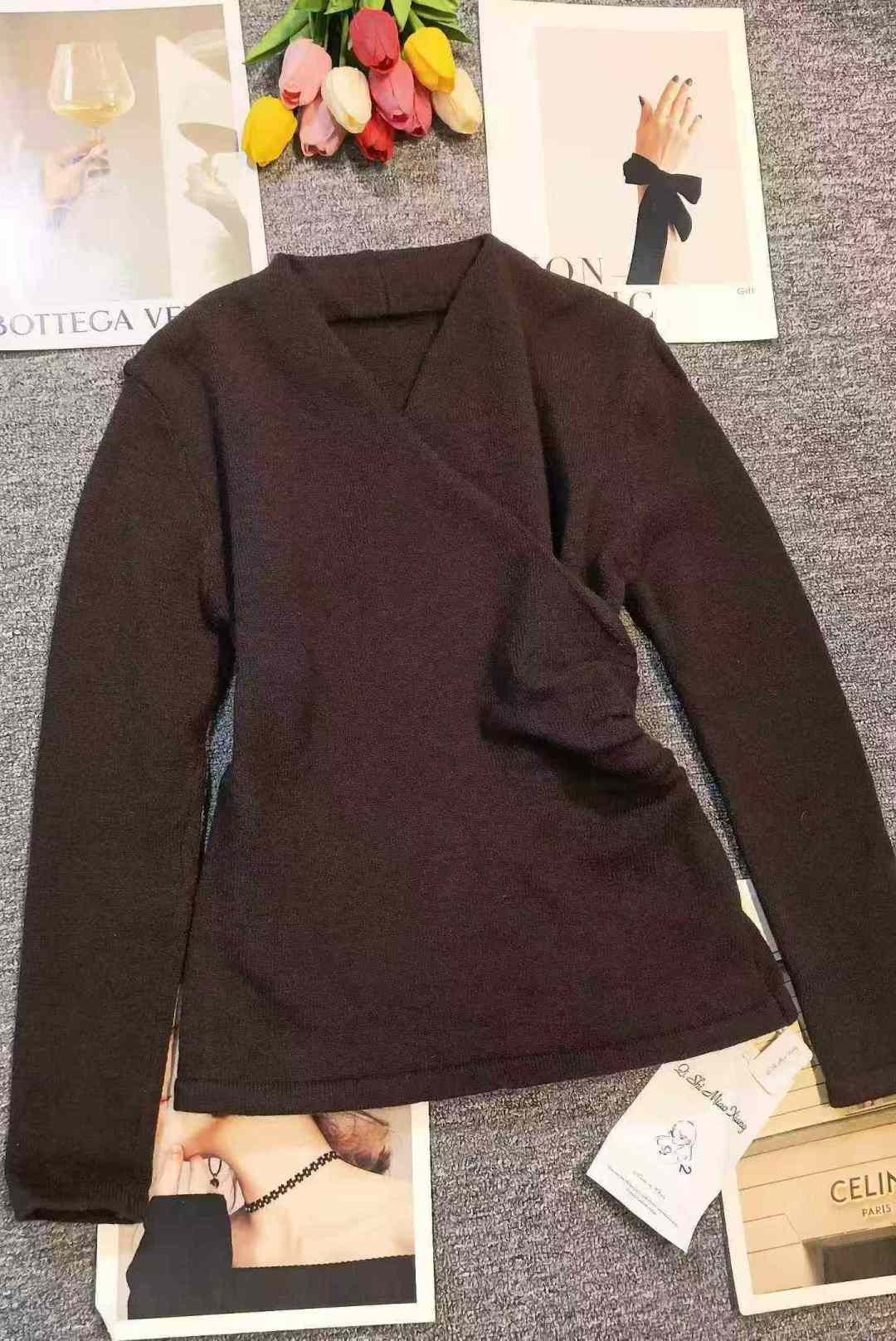 Подберите утечку и очистите склад: 8.8 бренд Spice Girls небольшой дизайн чувство шикарного кроссовера V, чтобы получить рубашку с талией, [любовь] около 300 штук, средний код, одетый в 80 - 130 фунтов, Ваньцзя киоск, оригинальная упаковка ️ дефекты, [666] качество физического магазина, распределение плюс один