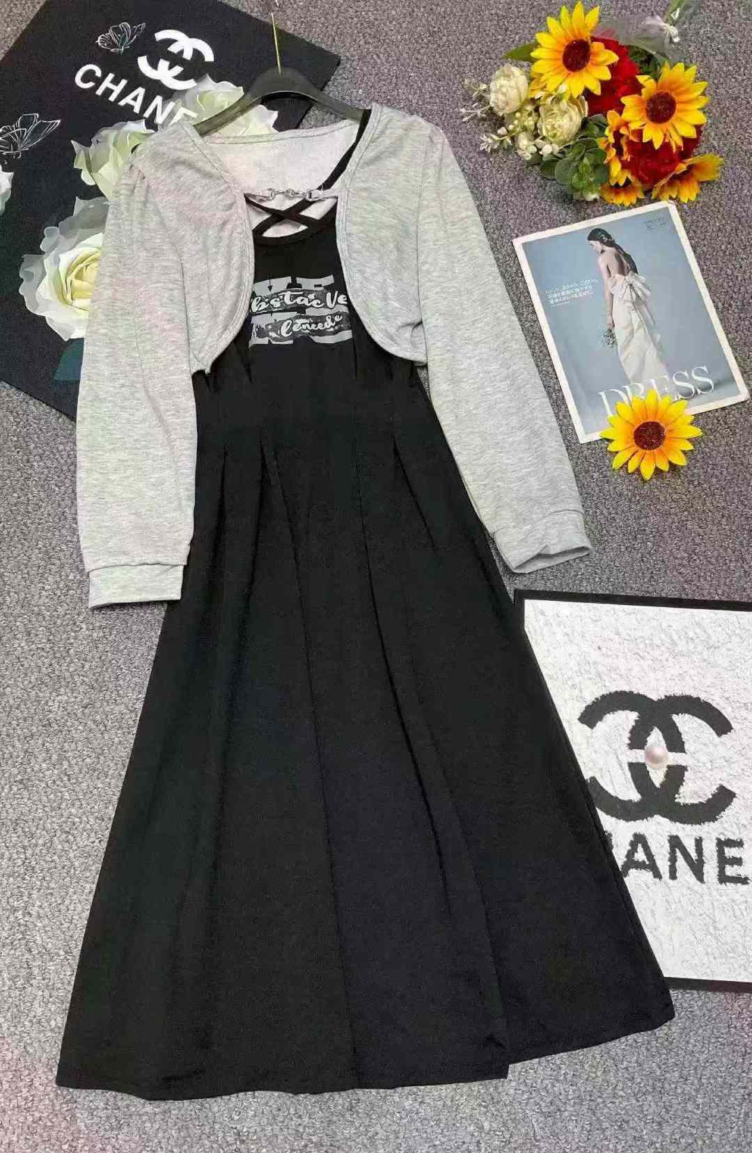 Весенний новый сетевой красный взрыв Guangjie Jun хочет носить все подвесное платье + темперамент высшего чувственного кардигана хлопчатобумажная куртка 2 комплекта, независимая упаковка, кодовое число S - XL код, около 263 штук, полная очистка 12,8 юаней сверхдешевая секундная смерть! Распределение плюс один!