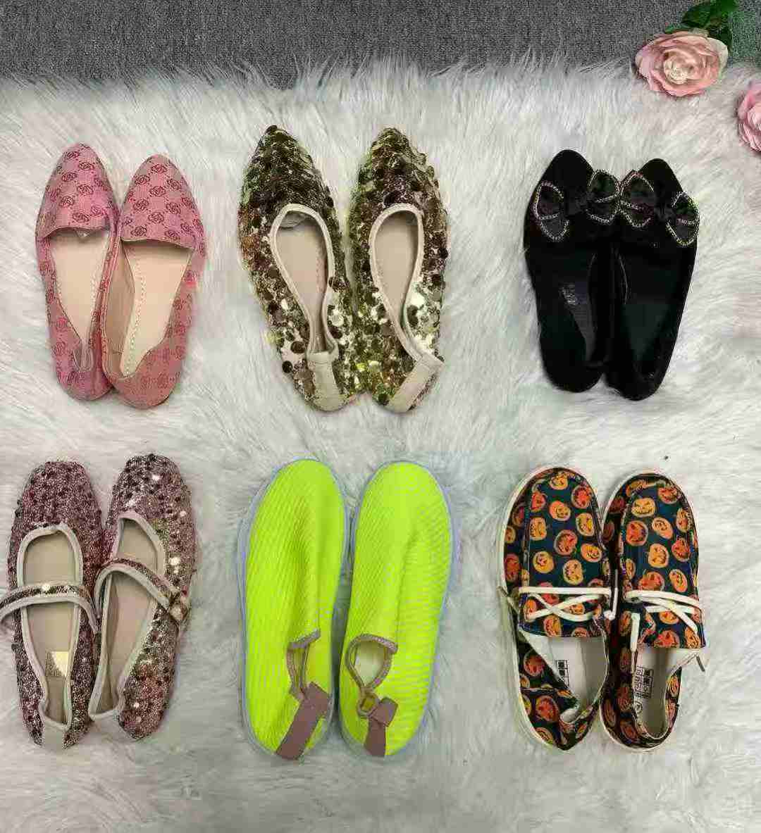 Внешнеторговая мужская женская обувь, малый полный ассортимент 15000 пар, размер 35 - 43 ярдов, независимая упаковка мешков для молнии, товар чистый и аккуратный, полная цена благосостояния 5,8 юаней ➕ Один.