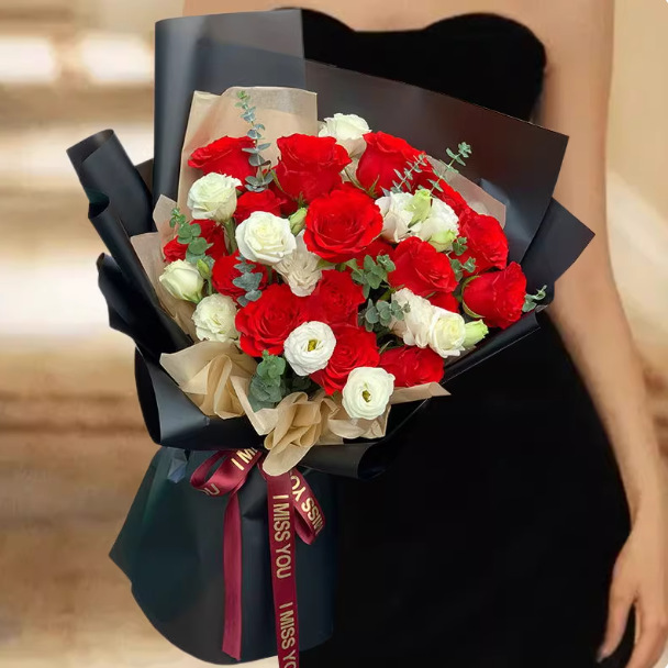 Сентао, Цяньцзян, Тяньмэнь, Шэньнунцзя, сосновые и кипарисовые розы. - А. 11 красных роз.