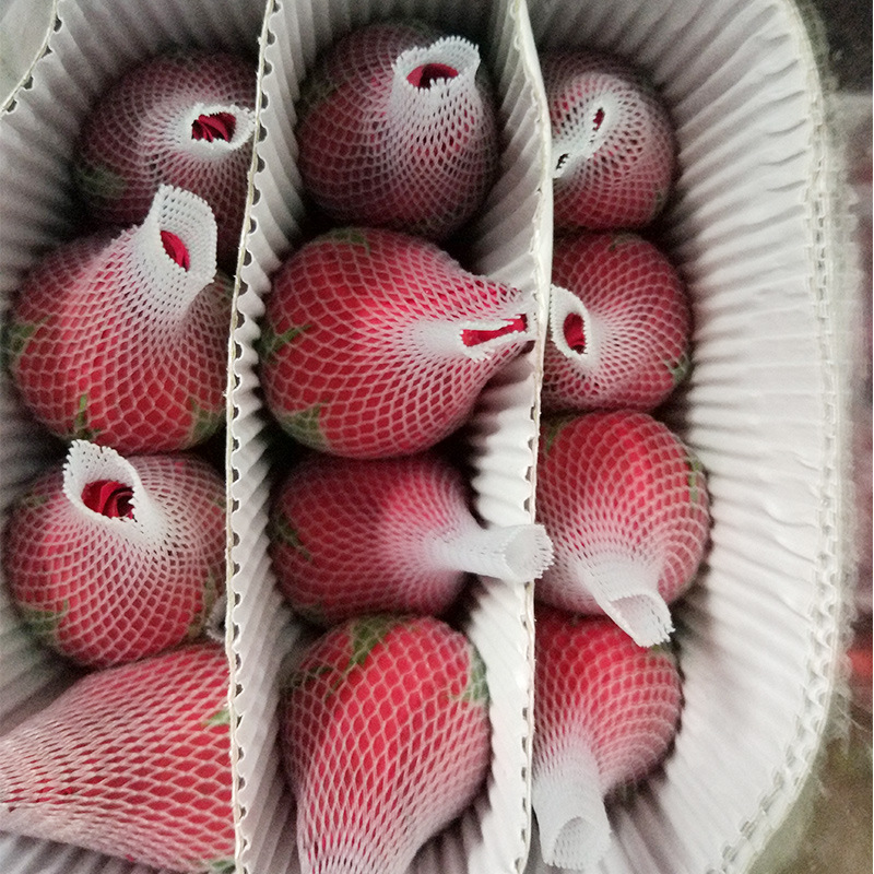 Юньнаньская красная роза Цветочная база Оптовая торговля День Святого Валентина Красная и свежая нарезанная роза Карола 20 шт. / Za - Класс A 20 шт. / шт.